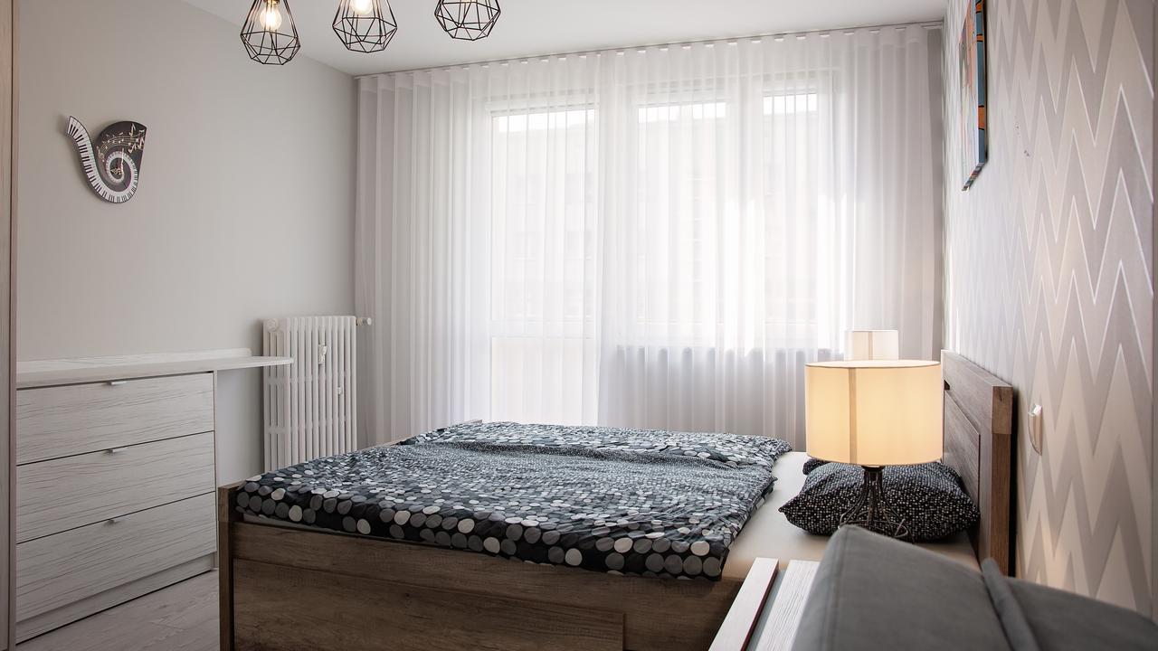 Apartament Piano 2 ราชิบูร์ช ภายนอก รูปภาพ